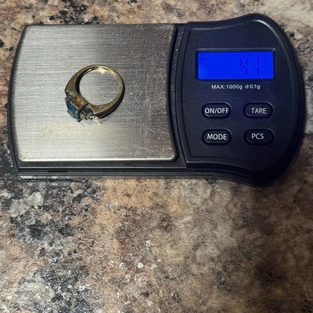 Vintage 10K Yellow Gold Emerald Cut Blue Topaz Cocktail Ring Size 7 IHG 4.1g